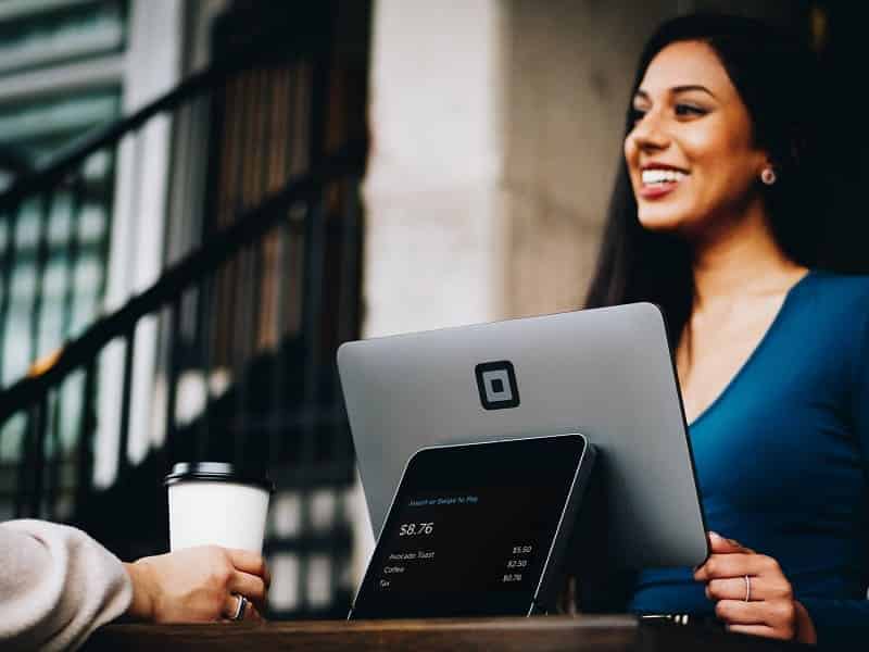 Churn rate_Berkomunikasi secara proaktif dengan pelanggan