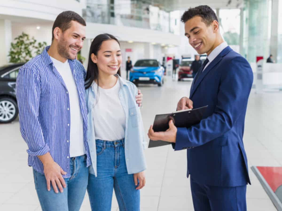 customer service sebagai teman customer service sebagai teman